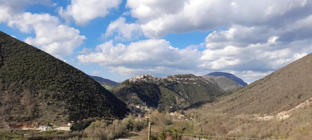 Appartamento La Casa Di Carlotta Cerreto di Spoleto Esterno foto